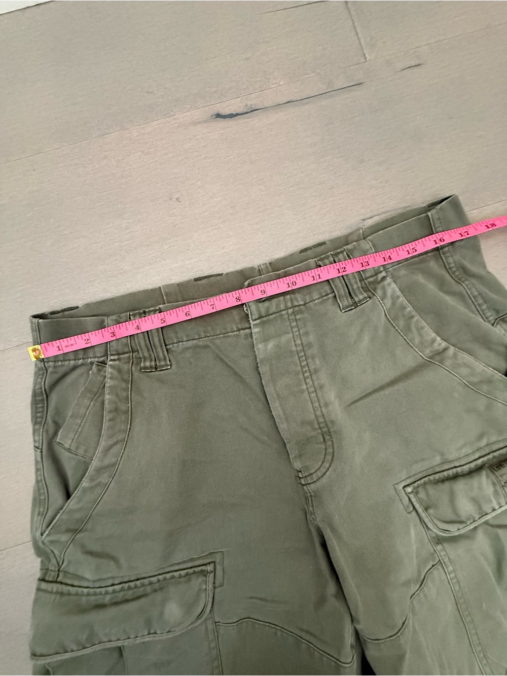 Armani Exchange Olive Green Cargo Shorts - Picture 9 of 10